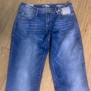 Jeans with flair/bottom bottom.